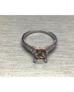Round Diamond Ring