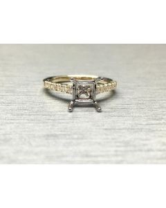 Princess Cut Diamond Ring
