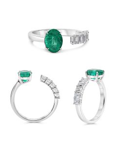 Oval Emerald Ring