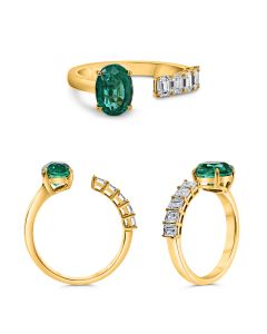 Oval Emerald Ring