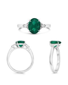 Oval Emerald Ring
