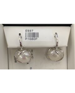 Pearl Earring