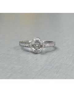 Round Diamond Ring